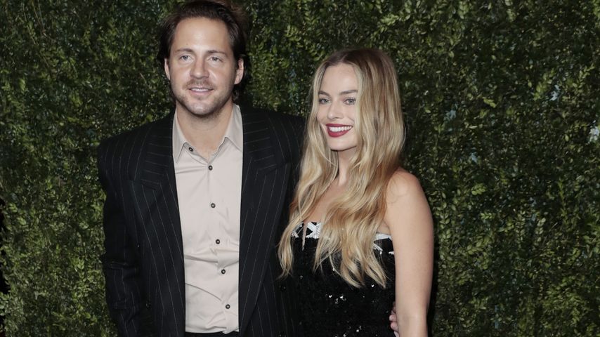 Tom Ackerley und Margot Robbie, Februar 2024
