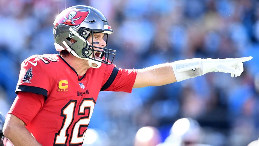 TomBrady bei dem Spiel der Tampa Bay Buccaneers gegen die Carolina Panthers