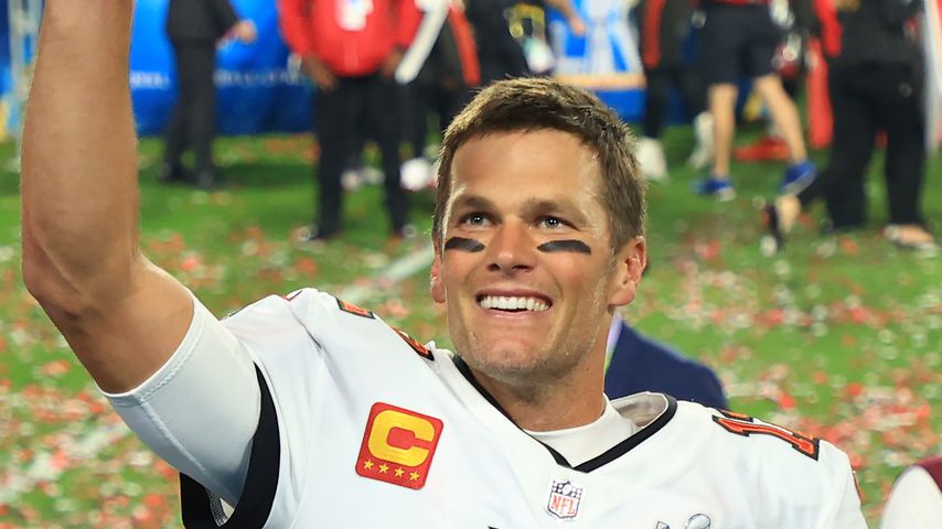 Nach NFL-Rücktritt: Tom Brady macht plötzlich doch weiter!