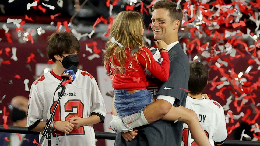 Tom Brady mit seiner Tochter Vivian und seinen Söhnen John und Benjamin