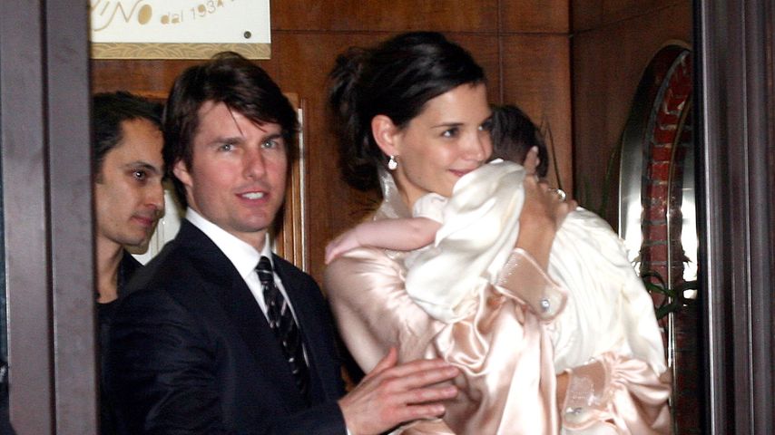 Tom Cruise, Katie Holmes und ihre Tochter Suri im November 2006