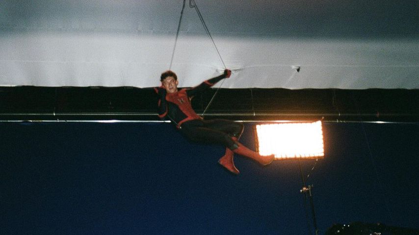 Tom Holland am Set von "Spider-Man"