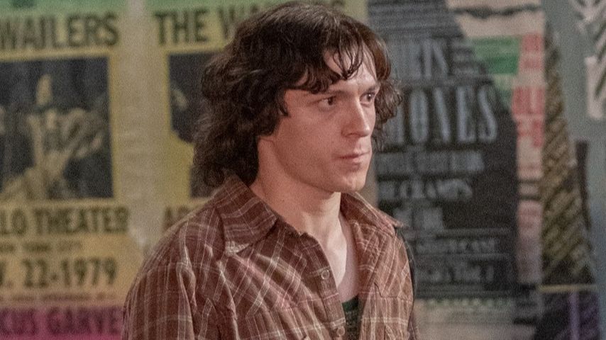 Tom Holland am Set von "The Crowded Room"