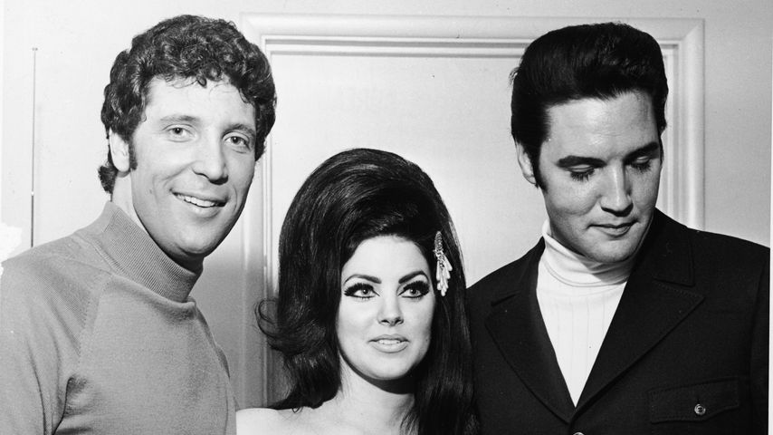 Tom Jones, Priscilla und Elvis Presley im Juli 1971 in Las Vegas