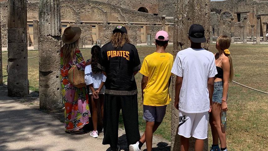 Tom Kaulitz, Heidi Klum und Heidis Kinder in Pompeji