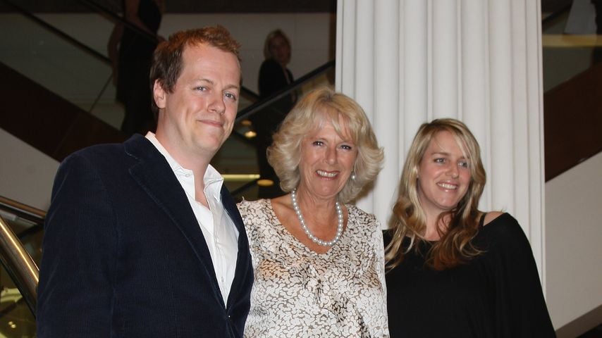 Tom Parker Bowles, Königin Camilla und Laura Lopes im September 2009