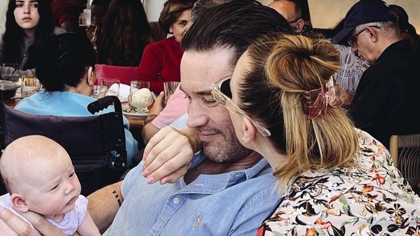 Kaley Cuoco mit ihrem Partner Tom und ihrer Tochter Matilda