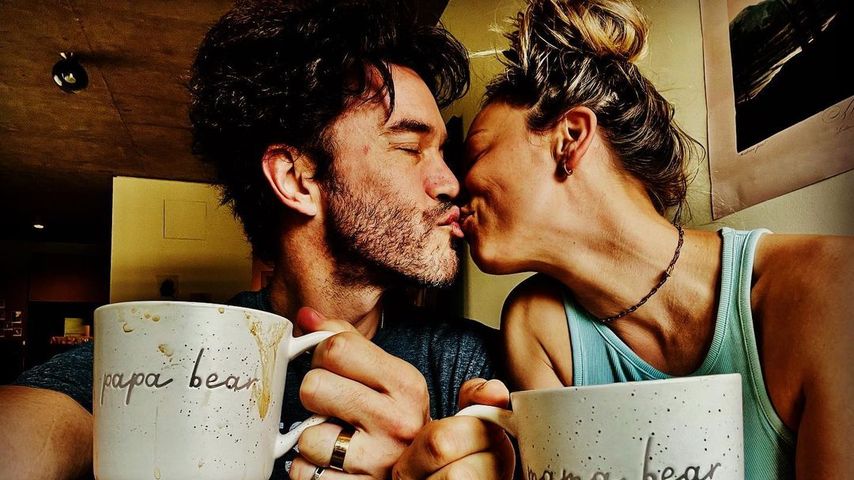 Tom Pelphrey und seine Partnerin Kaley Cuoco