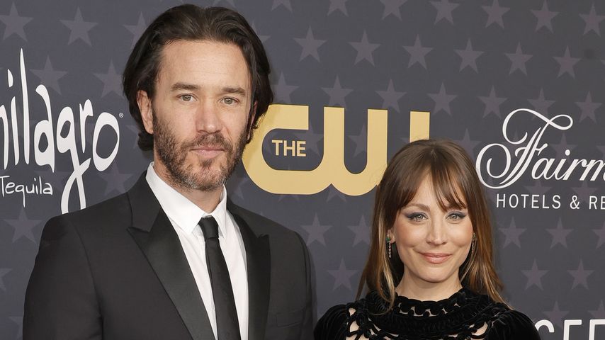 Tom Pelphrey und Kaley Cuoco, Schauspieler