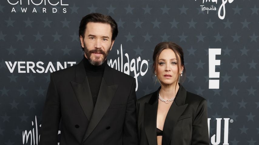 Kaley Cuoco und Tom zeigen Liebe bei Critics' Choice Awards