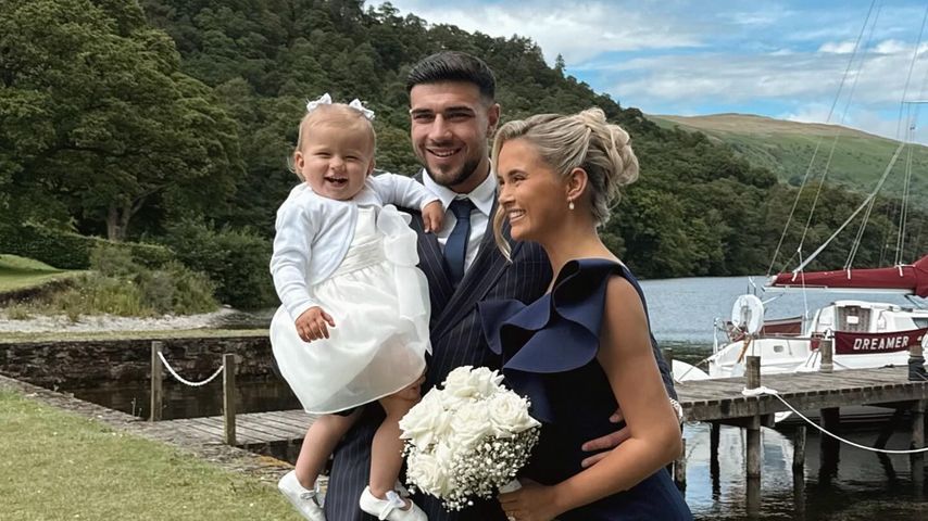 Tommy Fury und Molly-Mae Hague mit ihrer Tochter Bambi