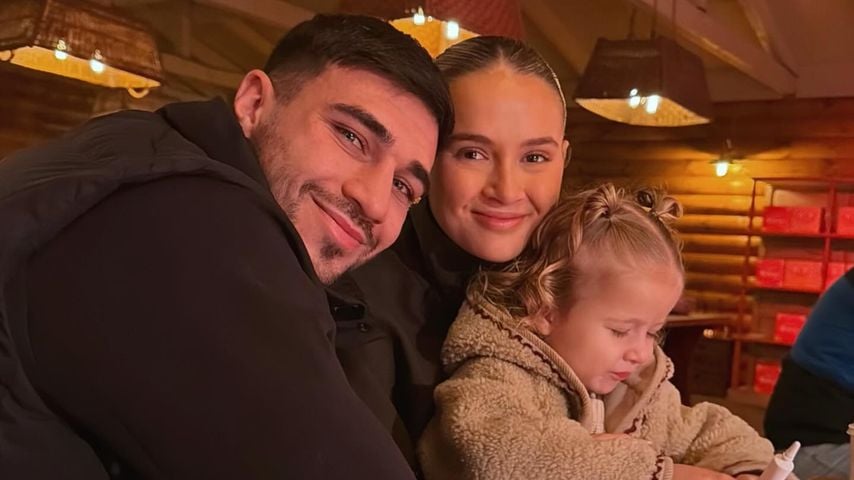 Tommy Fury und Molly-Mae Hague mit ihrer Tochter Bambi, Dezember 2025