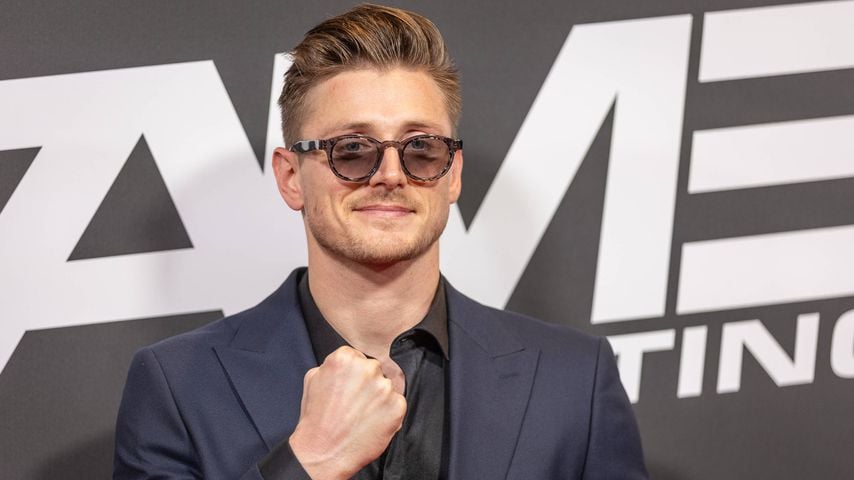 Tommy Pedroni beim roten Teppich von Fame Fighting 2024 im Bonner Maritim Hotel
