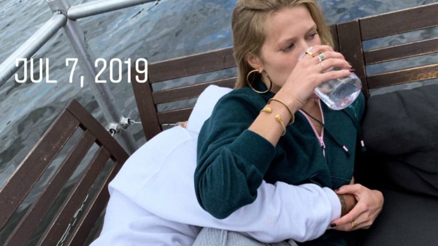 Verdächtiges Tattoo! Kuschelt Toni Garrn mit Alex Pettyfer?