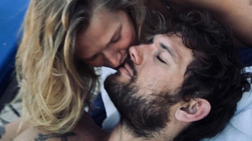 Toni Garrn und Alex Pettyfer im Dezember 2021 auf Jamaika