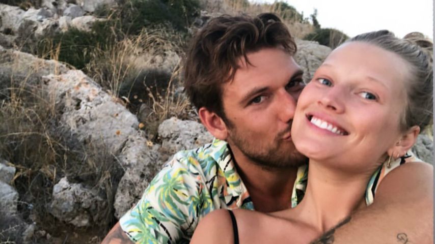 Toni Garrn und Alexander Pettyfer, Dezember 2019