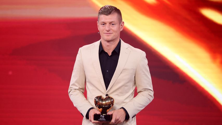 Herzensangelegenheit: Toni Kroos besucht Kinderkrankenhaus