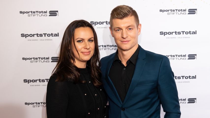 Toni Kroos mit seiner Frau Jessica