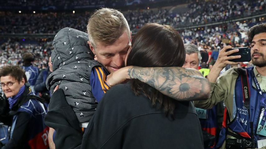 Toni Kroos mit seiner Familie, Fußballprofi