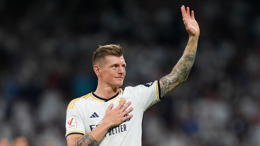 So emotional feiert Toni Kroos sein letztes Madrid-Heimspiel