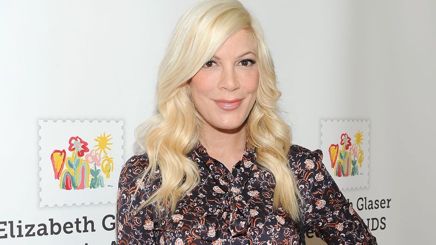 Selbst ist die Frau! Schwangere Tori Spelling stemmt Einkauf