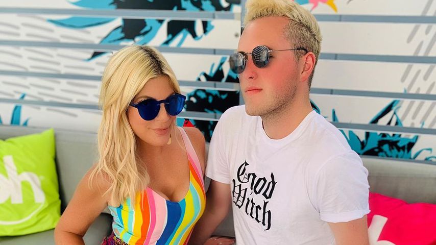 Tori Spelling: Coming-out verbesserte Beziehung zu Stiefsohn