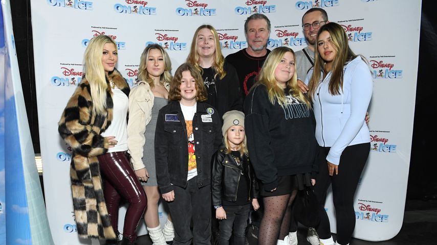 Tori Spelling, Schauspielerin, mit ihrer Familie 2022