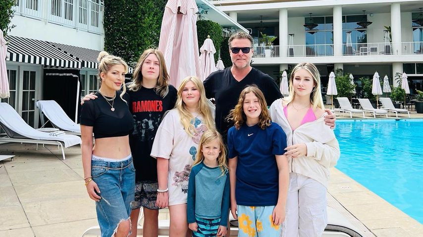 Tori Spelling und Dean McDermott mit ihren fünf Kindern