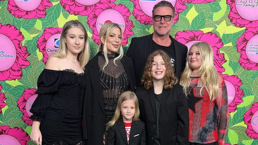 Tori Spelling und Dean McDermott mit ihren Kindern