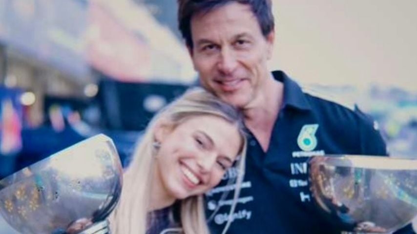 Mercedes-Formel-1-Chef Toto Wolff zeigt sich mit Tochter