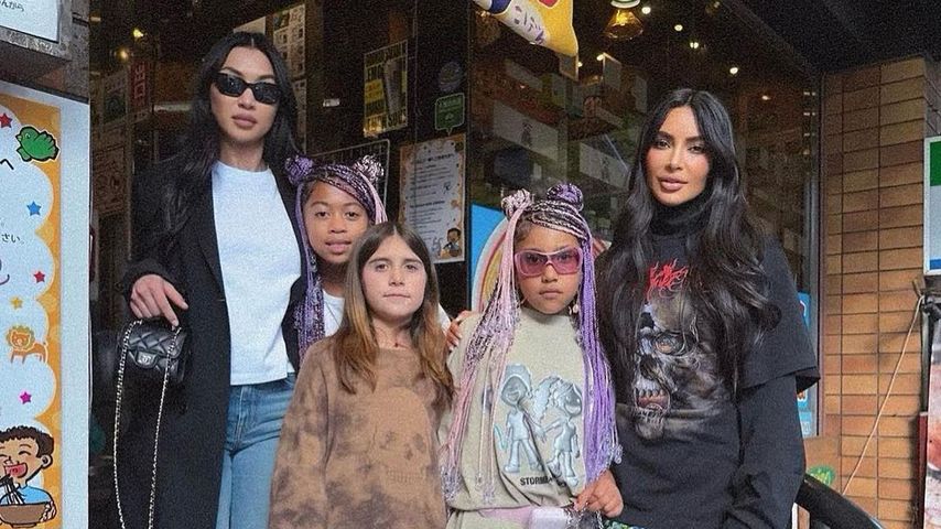 Tracy Romulus, Ryan Romulus, Penelope Disick, North West und Kim Kardashian im April 2023