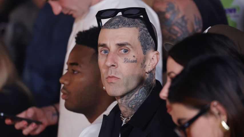 Travis Barker zu Gast bei einer Modenschau im Juni 2024