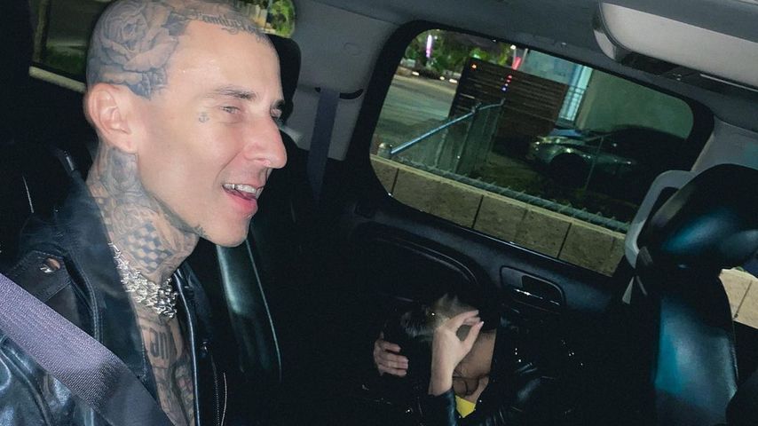 Travis Barker und Kourtney Kardashian, April 2022