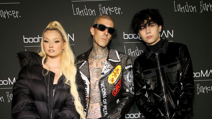 Travis Barker mit seinen Kindern Alabama und Landon