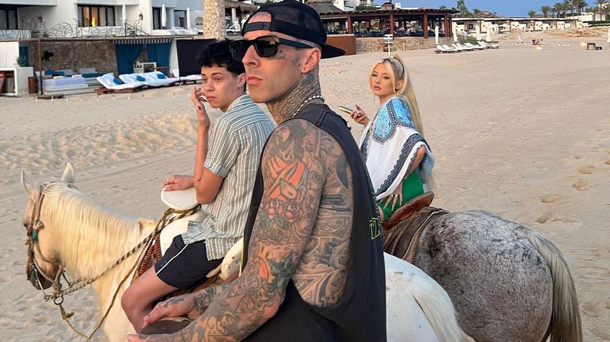 Travis Barker mit seinen Kids in Mexiko