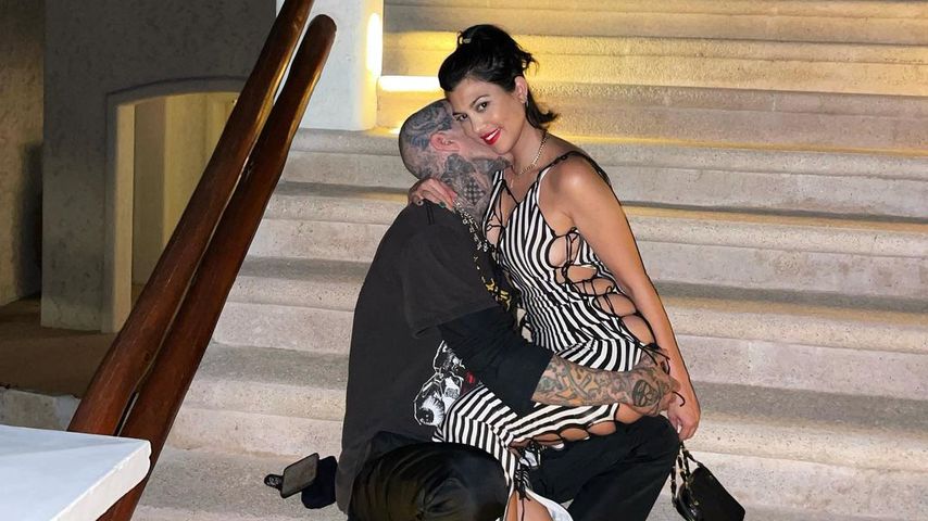Travis Barker und Kourtney Kardashian im August 2021