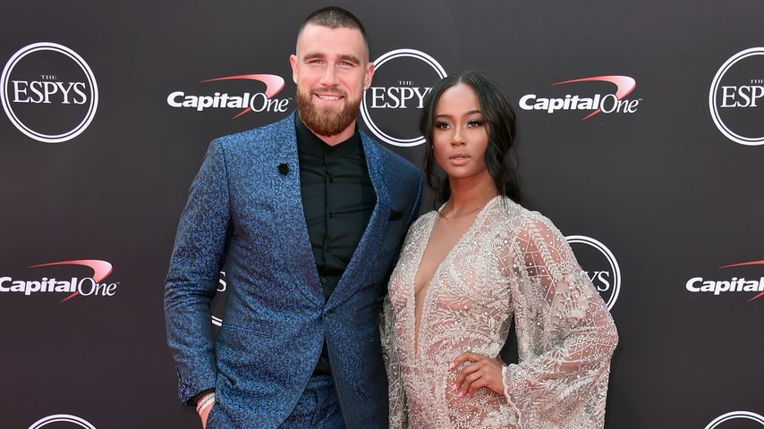 Seitenhieb? Travis Kelces Ex feiert vor Super Bowl mit 49ers
