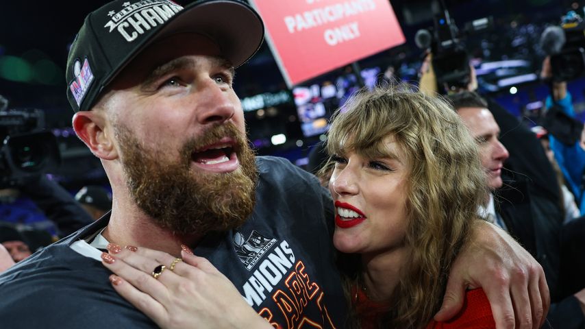Footballer Travis Kelce und Sängerin Taylor Swift