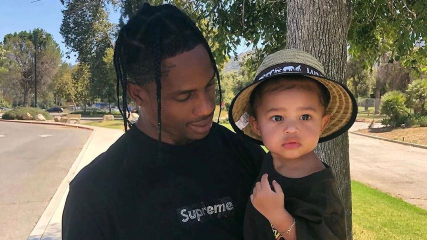 Travis Scott mit seiner Tochter Stormi Webster
