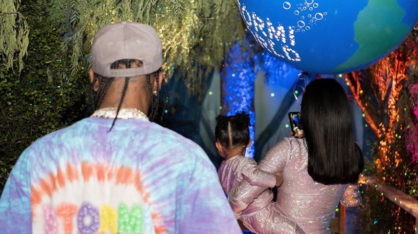 Travis Scott, Stormi Webster und Kylie Jenner bei Stormis 2. Geburtstagsparty im Februar 2020