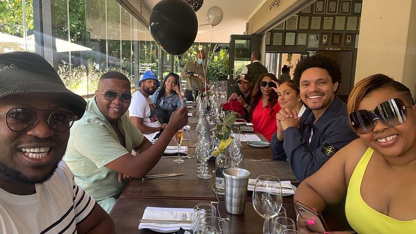 Trevor Noah und Minka Kelly im Dezember 2021 in Südafrika
