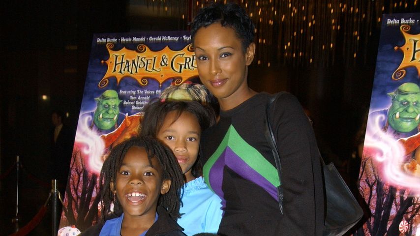 Schauspielerin Trina McGee und ihre drei Kids, im Jahr 2002