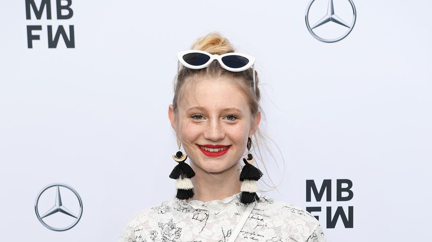 Wie Drillinge: GNTM-Trixi sieht hier aus wie Lisa & Lena!