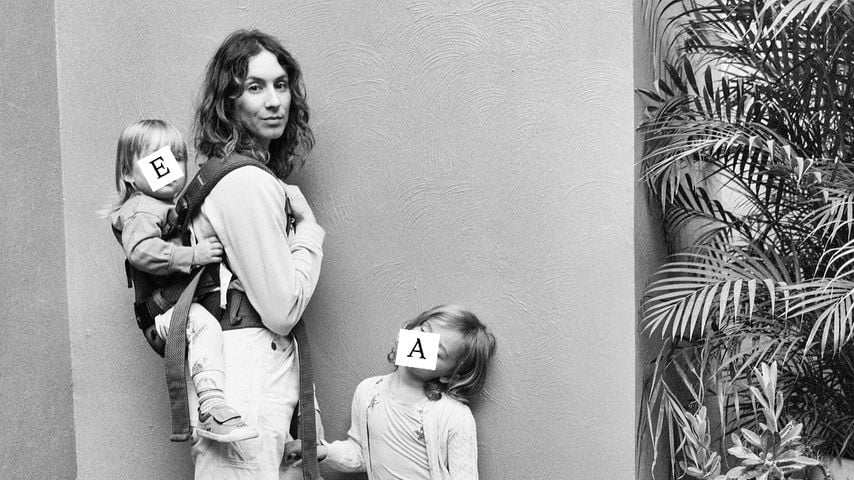 Troian Bellisario mit ihren Kindern