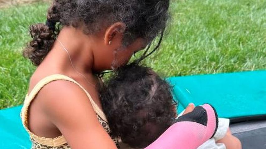 True Thompson und ihr Bruder Tatum im August 2023