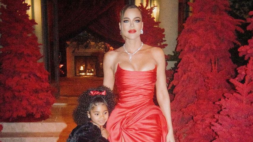 True Thompson und Khloé Kardashian an Weihnachten 2022