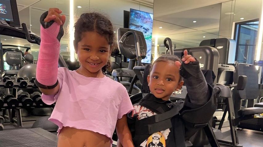True Thompson und Psalm West im August 2023