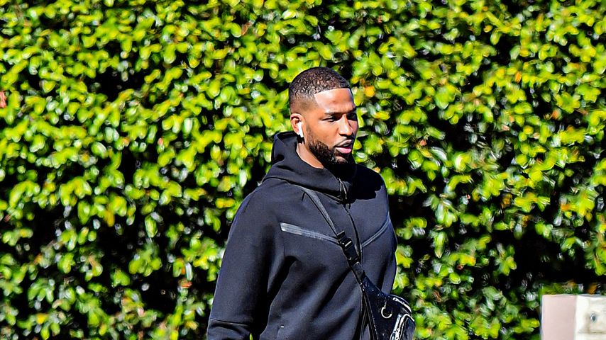 True mit ihrem Vater Tristan Thompson, April 2023