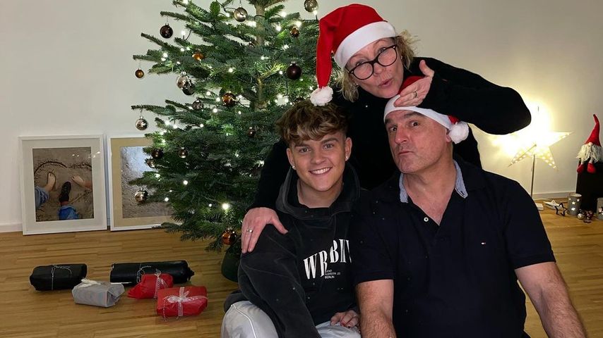 Twenty4tim mit seiner Mutter Tina und seinem Papa Sven