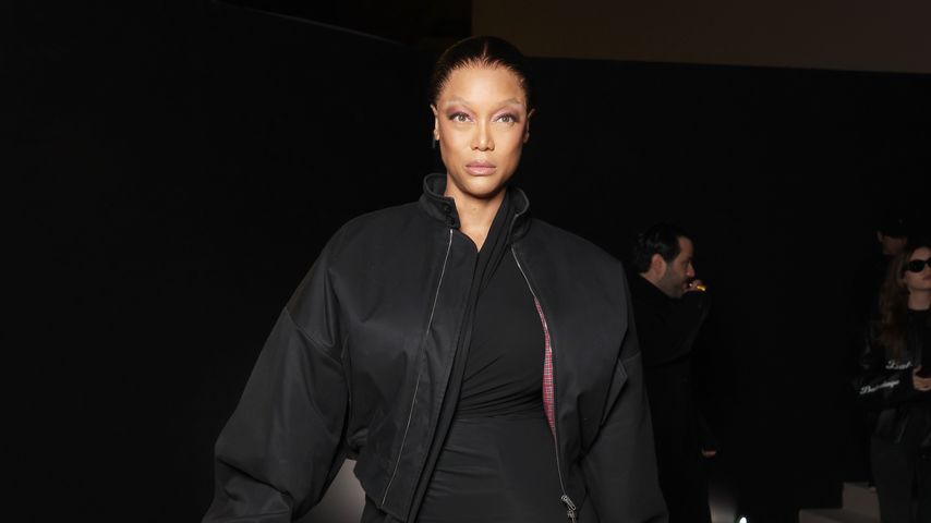 Tyra Banks beeindruckt bei Pariser Modewoche mit neuem Look